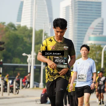 Runner Photo 6392946
