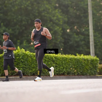 Runner Photo 6392975