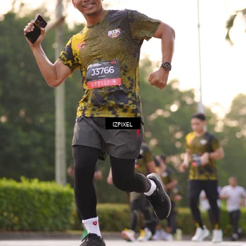 Runner Photo 6393023