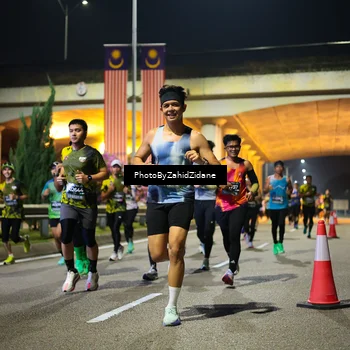 Runner Photo 6393073