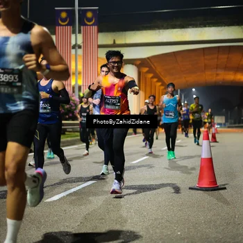 Runner Photo 6393108