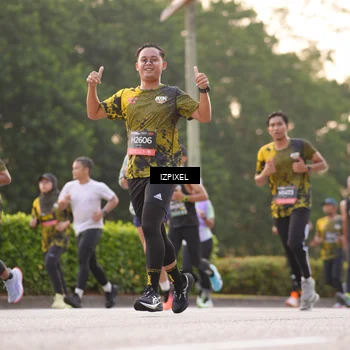 Runner Photo 6393115