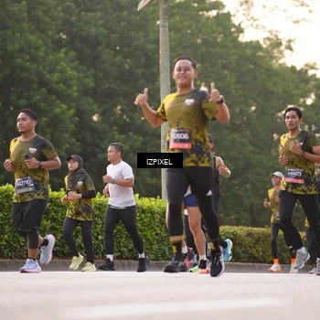 Runner Photo 6393117