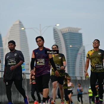 Runner Photo 6393147