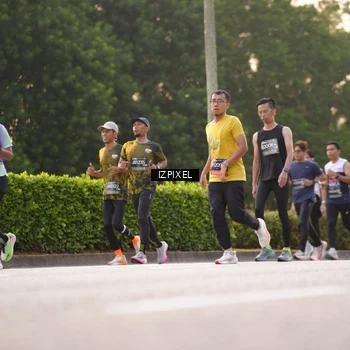 Runner Photo 6393153