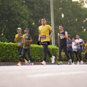 Runner Photo 6393162