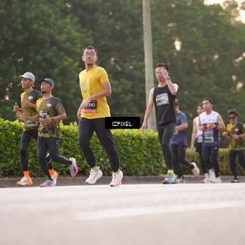Runner Photo 6393200