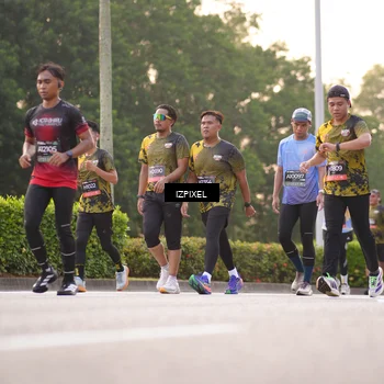 Runner Photo 6393323