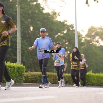 Runner Photo 6393363
