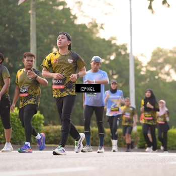 Runner Photo 6393417