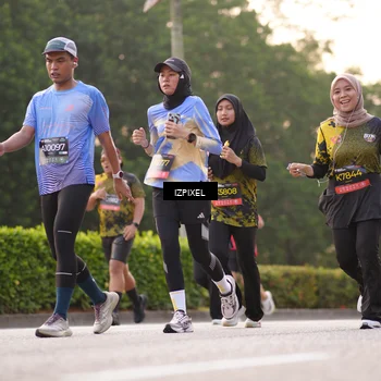 Runner Photo 6393419