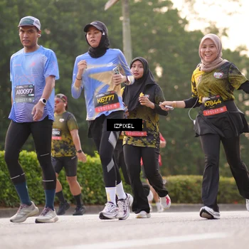 Runner Photo 6393474