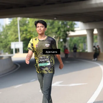 Runner Photo 6393496