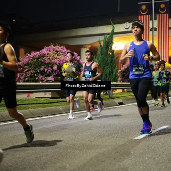 Runner Photo 6393497