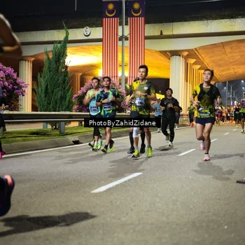 Runner Photo 6393548