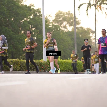 Runner Photo 6393549