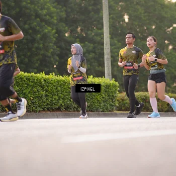 Runner Photo 6393596