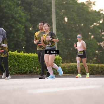 Runner Photo 6393635