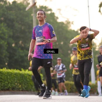 Runner Photo 6393772