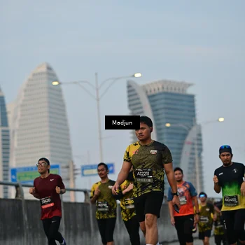 Runner Photo 6393806