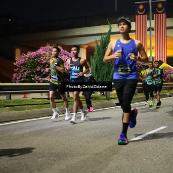 Runner Photo 6393836
