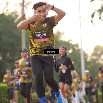 Runner Photo 6393856