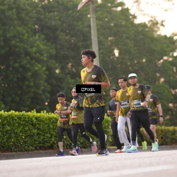 Runner Photo 6393923