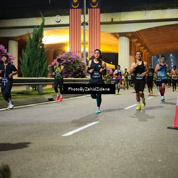 Runner Photo 6393982