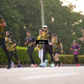 Runner Photo 6393983