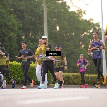 Runner Photo 6394004