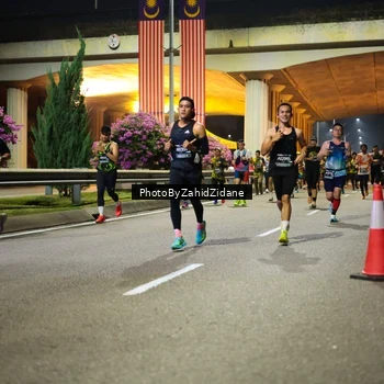 Runner Photo 6394005