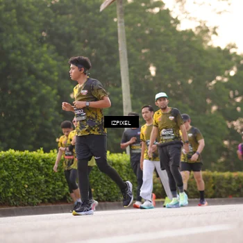 Runner Photo 6394055