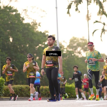 Runner Photo 6394123