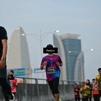 Runner Photo 6394245