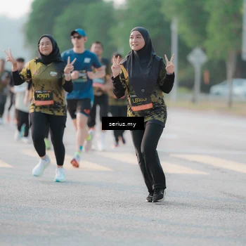 Runner Photo 6394272
