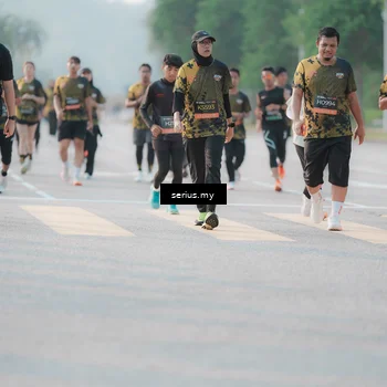 Runner Photo 6394281