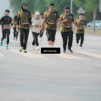 Runner Photo 6394283