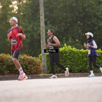 Runner Photo 6394302