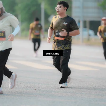 Runner Photo 6394343