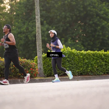 Runner Photo 6394362