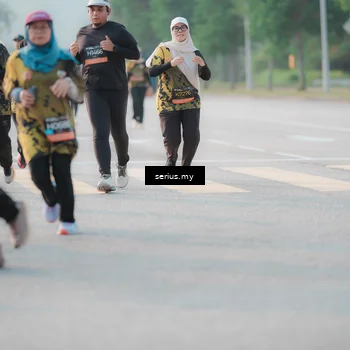 Runner Photo 6394377