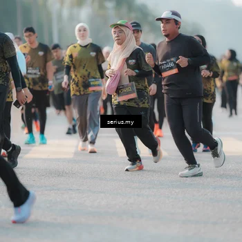 Runner Photo 6394400