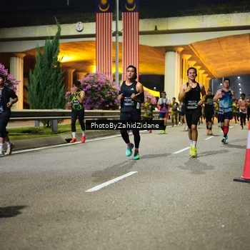 Runner Photo 6394412