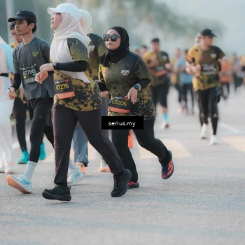 Runner Photo 6394418