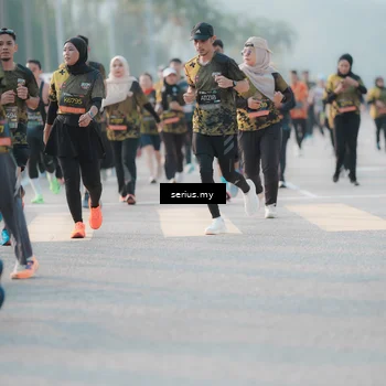 Runner Photo 6394435