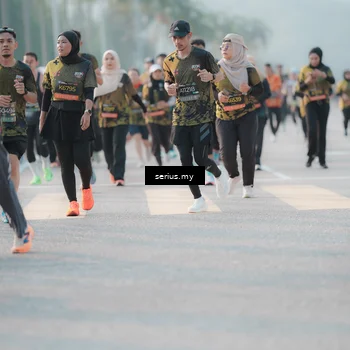 Runner Photo 6394446