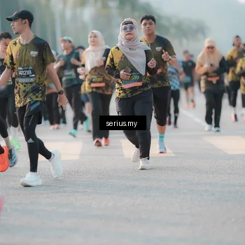 Runner Photo 6394470