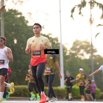 Runner Photo 6394473