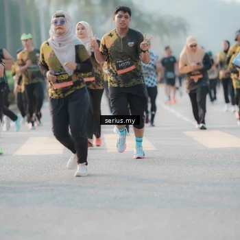 Runner Photo 6394481