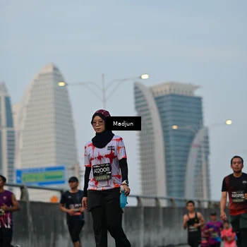 Runner Photo 6394482